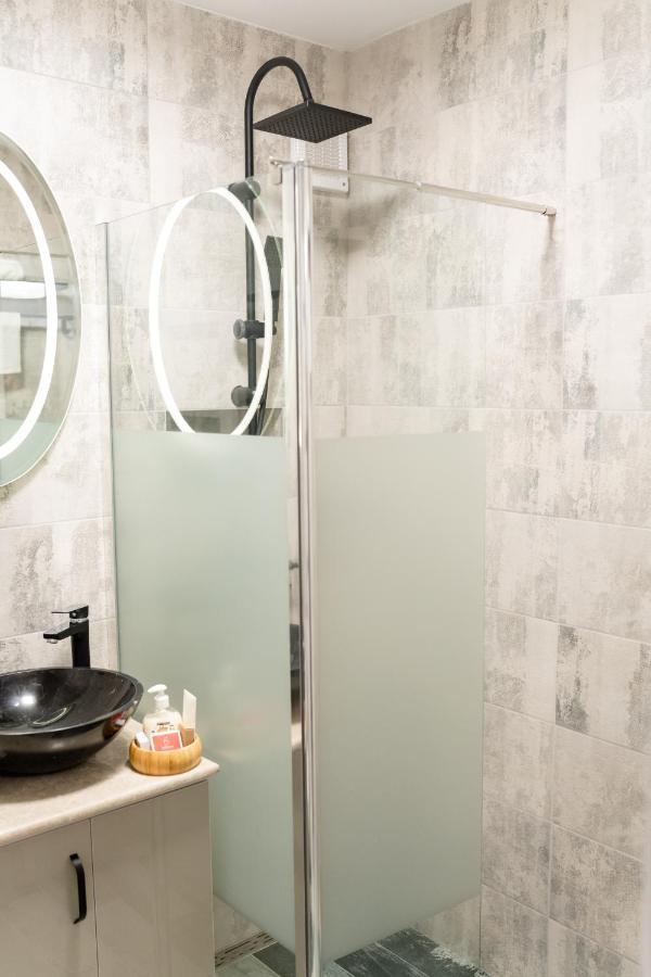 Apartament Alessia Ντρομπέτα-Τούρνου Σεβερίν Εξωτερικό φωτογραφία